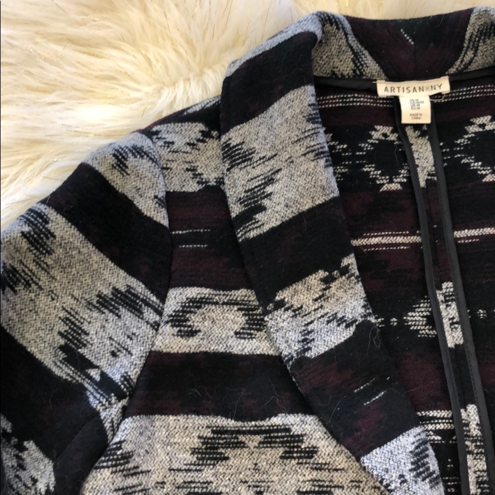 Structured Aztec Print Jacket - Picture 4 of 5